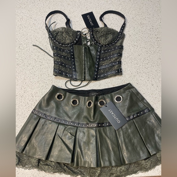❌SOLD ❌ Outcast Skirt Set - JAYLEN - Picture 7 of 7